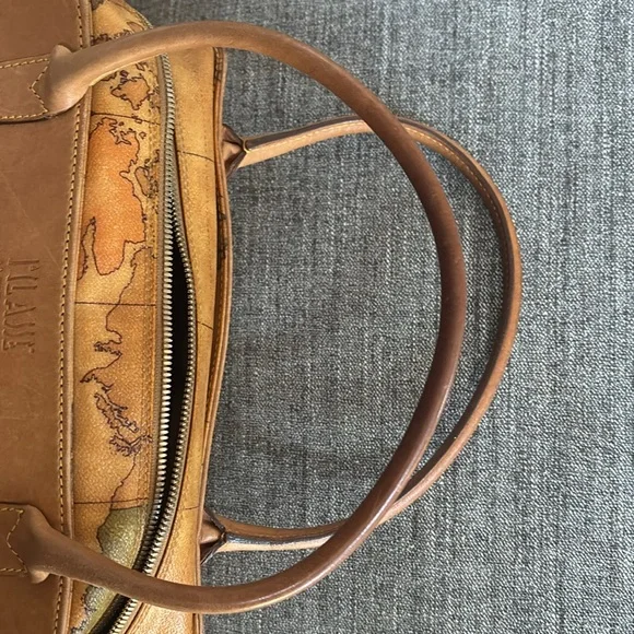 1’ Classe Alviero martini bag in good condition - Picture 8 of 9